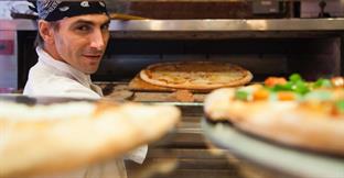 What You Need to Know Before Buying a Pizza Franchise