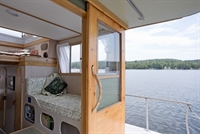 award-winning portable houseboat hospitality - 3