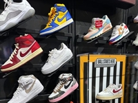 retail online sneaker store - 1