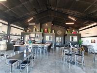 lakeside winery tasting room - 3