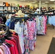 well-established clothing consignment store - 1