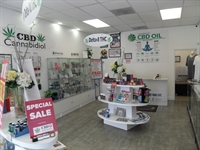 established cbd boutique deerfield - 1