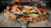 pizzeria turnkey with beer - 1