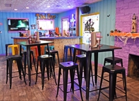 freestanding pizzeria w bar - 3