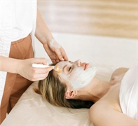 thriving day spa santa - 1