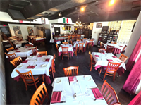 successful italian restaurant fort - 1