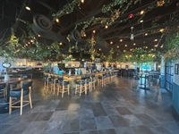 fully-equipped freestanding restaurant bar - 3