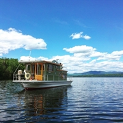 award-winning portable houseboat hospitality - 2