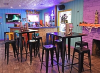 freestanding pizzeria w bar - 3