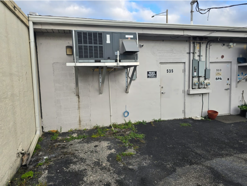 Listing media