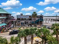 iconic waterfront investment cedar - 1