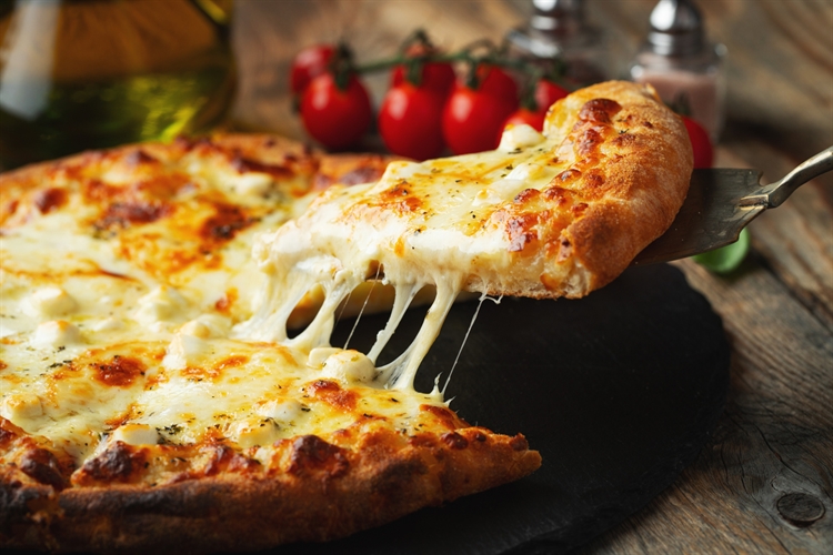 Newly Renovated Dual-Concept Pizzeria And Halal Restaurant