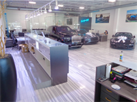 versatile flex showroom commercial - 3