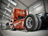 stable truck repair with - 1