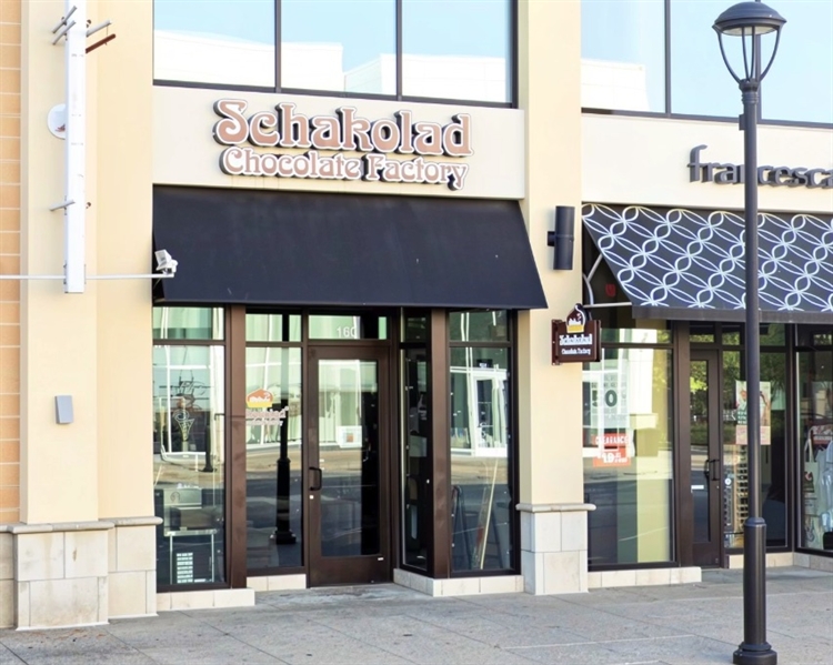 High-Volume Well-Established Schakolad Chocolate Factory Franchise Plainfield, IN