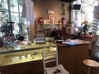 red rabbit boutique - 3
