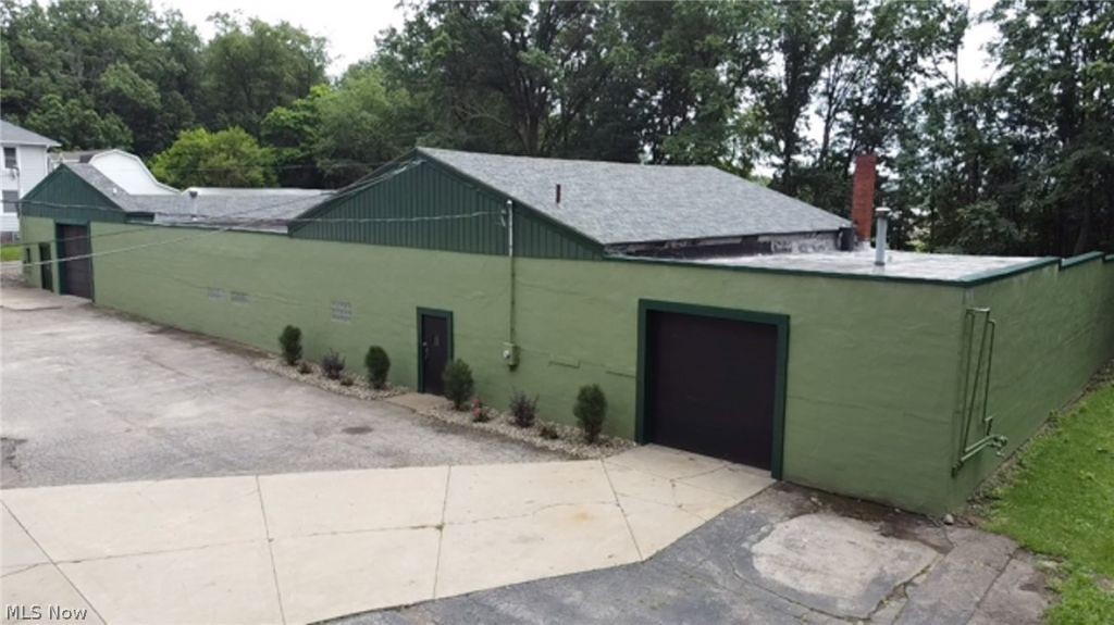 Versatile 10,000 Sq. Ft. Industrial Building In Salem, Ohio