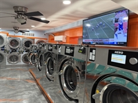 modern laundromat laundry services - 1