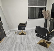 salon suitesin a busy - 3