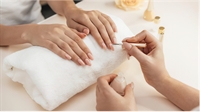 profitable organized nail salon - 1