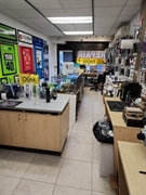 established cellphone repair store - 1