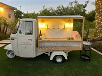 mobile beverage catering santa - 1