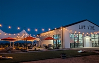 lakeside winery tasting room - 1