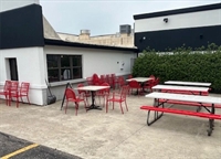 freestanding restaurant w drive-thru - 2