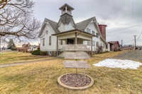 versatile commercial building tieton - 1