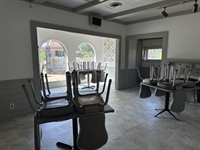 long-established 5 200 sq - 3