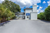 renovated 106-key howard johnson - 3