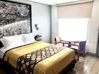 super 8 by wyndham - 1