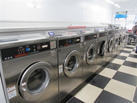 well managed laundromat w - 1