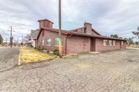 versatile commercial building tieton - 3