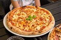 pizzeria with corner location - 1