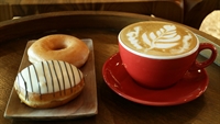 perfectly located café queens - 1