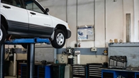 thriving auto repair shop - 1