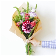 profitable wholesale floral arrangement - 1