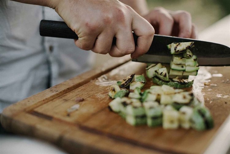 2576 Highly Successful Catering Business