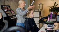 profitable beauty salon with - 1