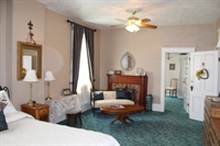 landmark historic hotel modoc - 3