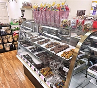 chocolate candy shop new - 1