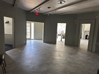 long-established 5 200 sq - 2