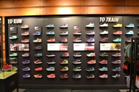 retail shoe store delaware - 1