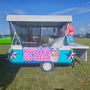margin rolled ice cream - 1