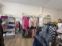 established women s boutique - 3
