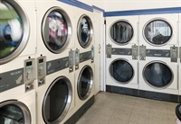 cozy laundromat high traffic - 1