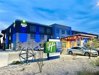 holiday inn express 80-key - 2