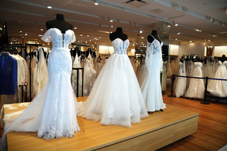 Premier Bridal Boutique-$215K Cash Flow-$60K Down