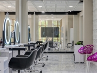 bustling astoria hair salon - 1